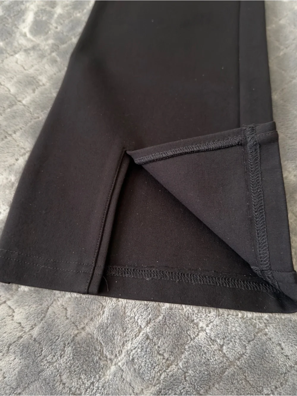 PAIGE Women’s Black Dress Pants Size 28W 31L Winona Slit Hem High Rise Flare - Picture 4 of 8